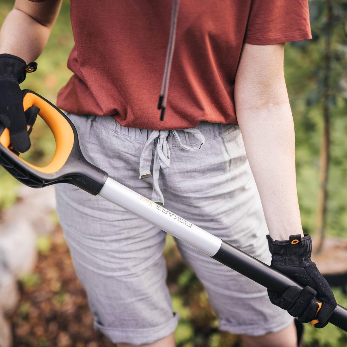 Fiskars Bêche Largeur de travail 192 mm Poignée en D