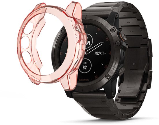 Transparant oranje hoesje naast een donkergrijze Garmin Fenix smartwatch met metalen band.