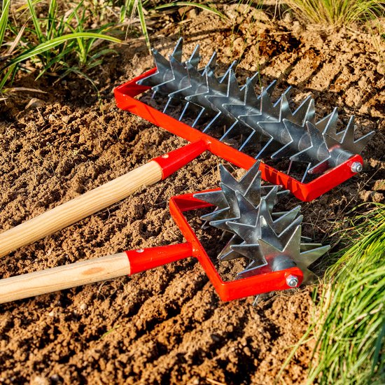 KADAX Sterfrees, tuinfrees van metaal, verkruimelaar voor het losmaken van de grond, cultivator voor tuin, gazon, onkruid, rolhak, rolkultivator, grondventilator (met 6 sterren, houten steel) van Merkloos	 — afbeelding 5
