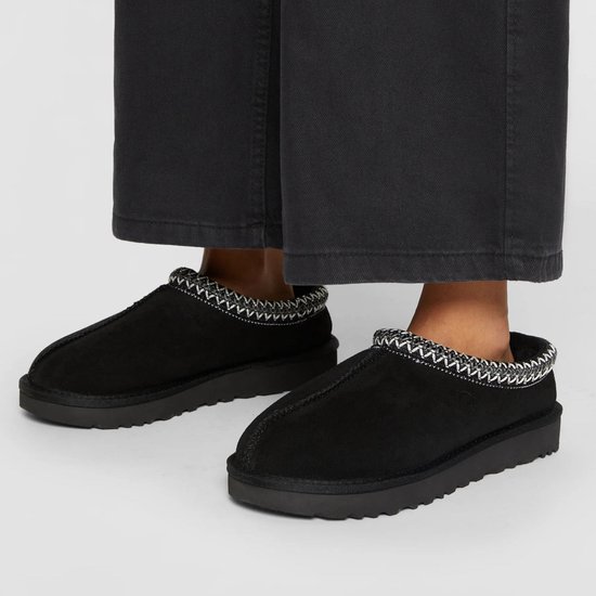 Ugg Tazz Slippers Zwart EU 39