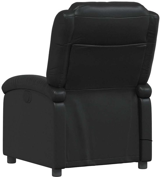 Zwarte fauteuil met massagefunctie, liggend, van achteren bekeken.
