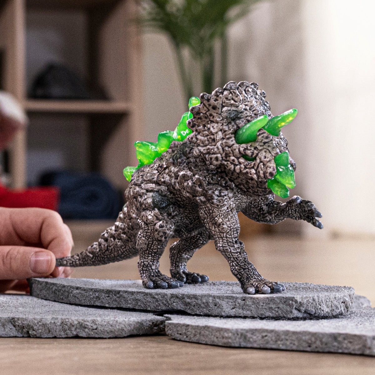Schleich Eldrador - Stenen triceratops speelfiguur thumbnail 3