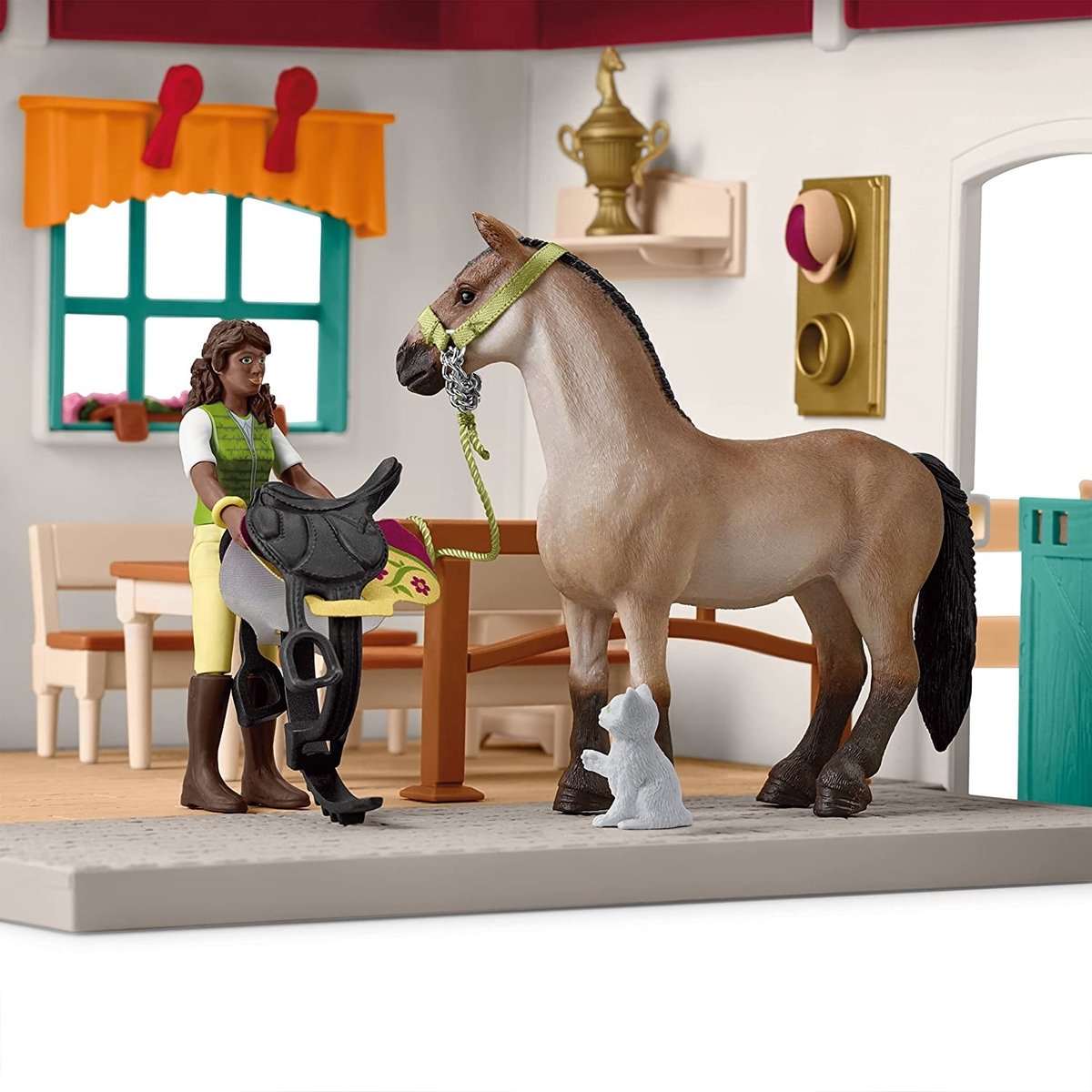 Schleich HORSE CLUB Zadelkamer- Beweegbaar Figuurtje - Afneembaar Zadel & Hoofdstel - Paarden Speelgoed - Kinderspeelgoed - 42591 — afbeelding 16