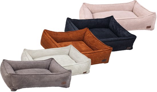 Vijf ribstof hondmanden in verschillende kleuren: grijs, gebroken wit, oranje, donkerblauw, roze.