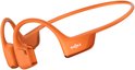 Oranje Shokz OpenRun Pro 2 koptelefoon, voorkant.