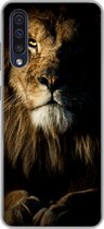 Geschikt voor Samsung Galaxy A50 hoesje - Leeuw - Licht - Zwart - Siliconen Telefoonhoesje