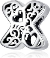 Zilveren alfabet bedel letter X met hartjes