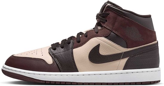 Air Jordan 1 Mid SE Paris YMCA - FZ4359-200 - Maat 45 - Kleur als op foto - Schoenen