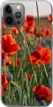 Geschikt voor iPhone 13 Pro hoesje - Bloemen - Klaprozen - Natuur - Rood - Siliconen Telefoonhoesje