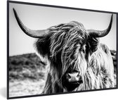 Fotolijst incl. Poster - Koe - Schotse hooglander - Zwart - Wit - Dier - Natuur - Wild - 30x20 cm - Posterlijst