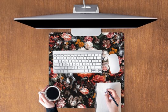 Muismat XXL 60x60 cm - Bureau onderlegger - Bureau mat Lippen - Bloemen - Verf - Oranje - Kunst - Abstract - Oude meesters - Bureaumat - Gaming mousepad xl - Bureaulegger groot - Computer deskmat