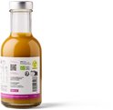 Een fles GIMBER met GIMBER LILLY etiket, in het midden van een witte achtergrond.