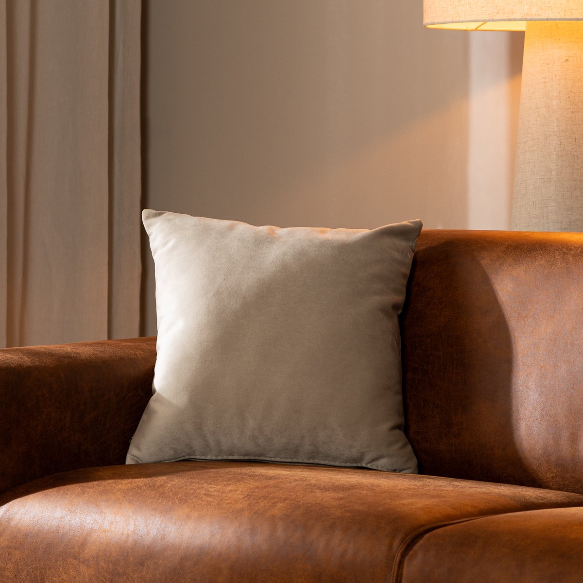 Bronx71® Sierkussen Anna velvet beige 45 x 45 cm