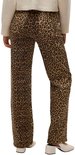 Damesjeans met luipaardprint, hoge taille, wijde pijpen, gezien vanaf de achterkant.