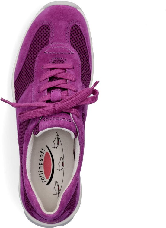 Bovenaanzicht van een paarse Gabor rollingsoft sneaker met veters en het rollingsoft logo op de binnenzool.