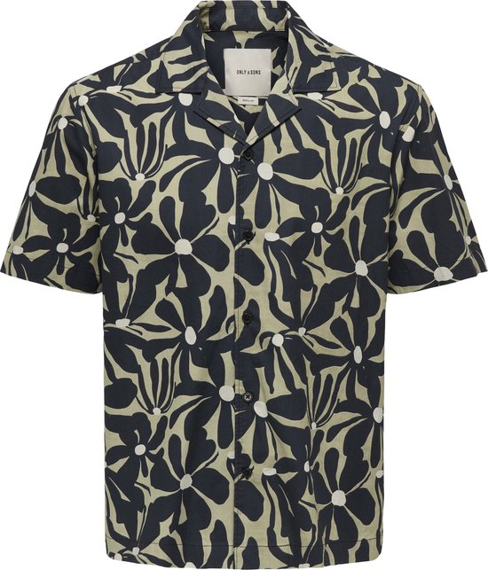 Kortarmig overhemd met kraag en knoopsluiting, met een all-over bloemenprint in donkerblauw en gebroken wit op een lichtgroene achtergrond.
