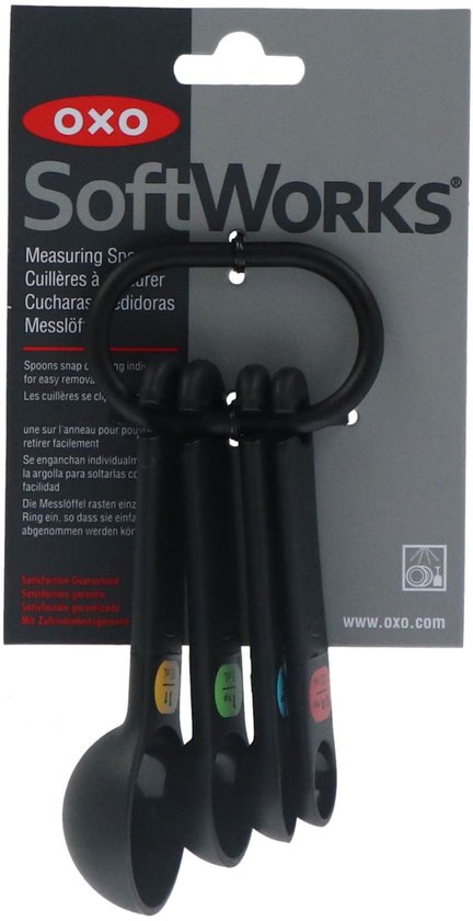 OXO SoftWorks maatlepels in verpakking, zwart met gekleurde markeringen.