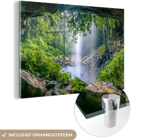 MuchoWow® Glasschilderij 90x60 cm - Schilderij acrylglas - Jungle - Regenwoud - Water - Waterval - Planten - Foto op glas - Schilderijen
