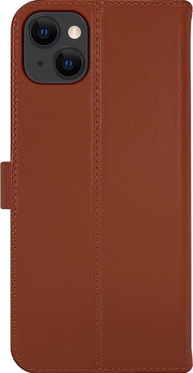 Valenta - Book Case - Bruin - Apple iPhone 12 Pro Max - Leer