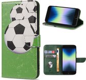 Geschikt Voor iPhone 8/7/SE 2022/2020 Hoesje - Solidenz Bookcase - Telefoonhoesje - Case Met Pasjeshouder - Cover Hoes - Voetbal