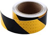 Rol Reflectie Tape Zwart/Geel - 5CMx10M - Veiligheids stickers voor verkeer - vrachtwagen, motor, aanhangwagen, evenementen etc. Reflecterende tape PVC