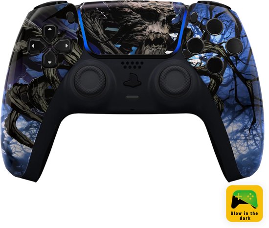 Clever PS5 Haunted Forest Controller