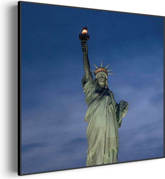 Akoestisch Schilderij Vrijheidsbeeld New York Donker 02 Vierkant Pro XXL (140 X 140 CM) - Akoestisch paneel - Akoestische Panelen - Akoestische wanddecoratie - Akoestisch wandpaneel