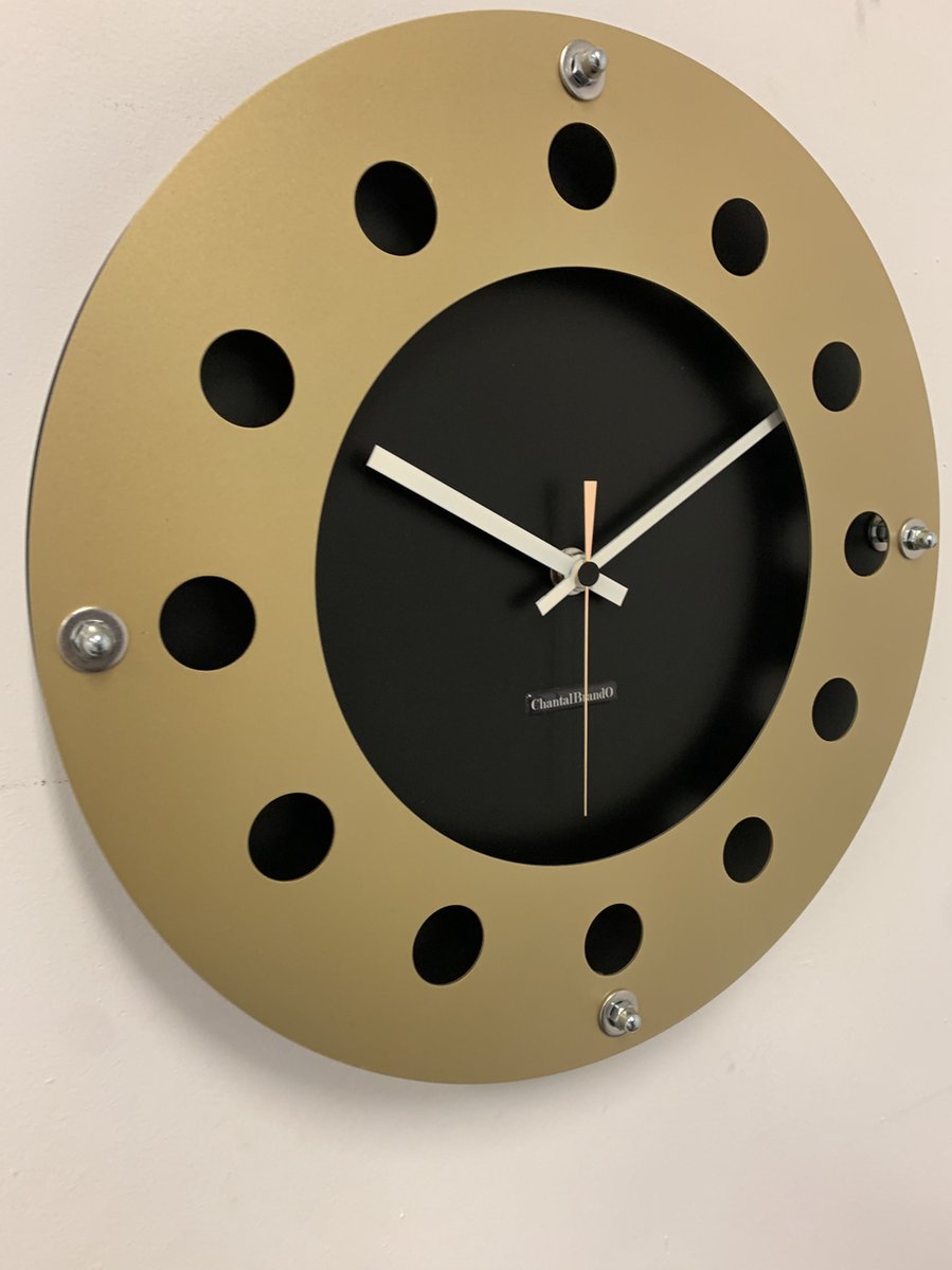 Wandklok CHANTALBRANDO -- GOLDEN EARRING -- MODERN DESIGN --