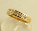 18 karaat geel gouden ring met diamanten 18 karaat geel gouden ring met diamanten