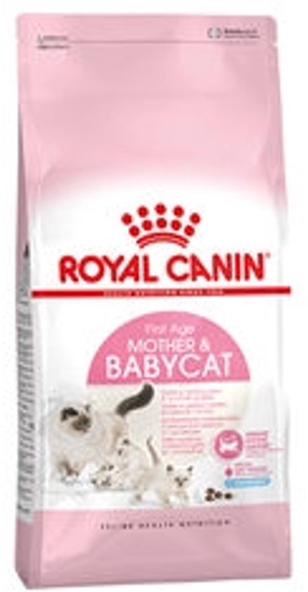 Roze verpakking Royal Canin First Age Mother & Babycat kattenvoer met afbeelding van een moederskat met kittens.