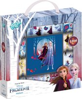 Totum Frozen 2 Stickerbox 12 rollen en boekje - meer dan 1100 stickers - met Anna en Elsa