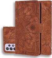 Reliëf zonnebloempatroon horizontale flip PU lederen tas met houder & kaartsleuven & portemonnee & lanyard voor Samsung Galaxy A52 5G (bruin)