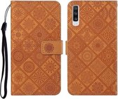 Voor Samsung Galaxy A50 etnische stijl reliëf patroon horizontale flip lederen tas met houder & kaartsleuven & portemonnee & lanyard (bruin)