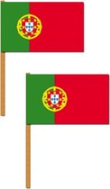 2x stuks luxe zwaaivlag Portugal 30 x 45 cm - Vlaggen feestartikelen/supporters artikelen