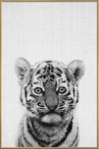 JUNIQE - Poster met kunststof lijst Tijger zwart-wit foto -20x30