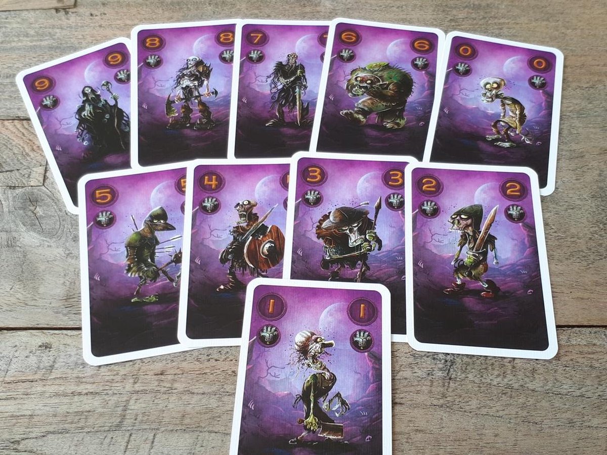 White Goblin Games - Claim - Kaartspel - 2 spelers - Tactisch kaartspel - Vanaf 10 jaar - Kaartspel met unieke facties — cadeau in Partyspellen - foto 2