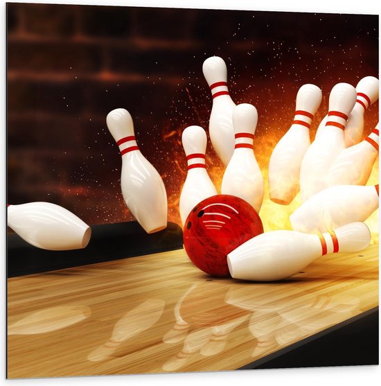 Dibond - Bowlingbal bij Vurige Kegels - 100x100cm Foto op Aluminium (Wanddecoratie van metaal)