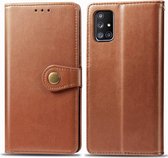 Voor Galaxy A51 5G retro effen kleur lederen gesp telefoonhoes met sleutelkoord en fotolijst en kaartsleuf en portemonnee en standaardfunctie (bruin)