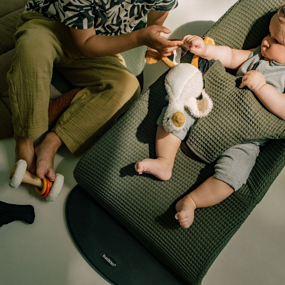 Ukje Hoes Overtrek Wipstoelhoes - Gaat OVER de bekleding van je BabyBjörn wipstoel heen - Met praktische waterdichte binnenvoering - Veilige Oeko-Tex getest - Perfecte Pasvorm - Wasbaar op 30°C - Groen Wafelstof – foto 6