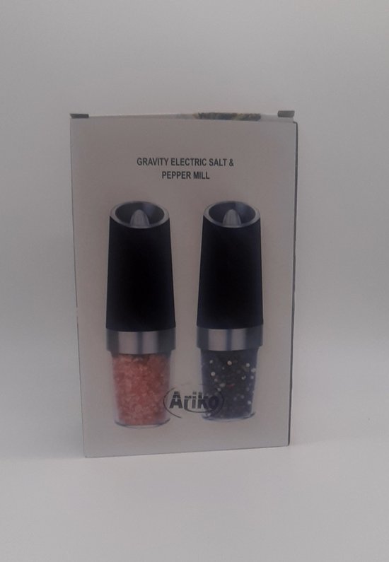 Verpakking met twee Ariko elektrische zout- en pepermolens, één met roze zout, één met peperkorrels.