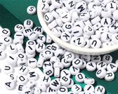 300 Pièces Alphabet Perles Rond Wit Avec Lettres Noires - 6mm - Perles Lettres - Perles Acryl