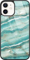 Casimoda® hoesje - Geschikt voor iPhone 12 - Marmer Azuurblauw - Luxe Hard Case Zwart - Backcover telefoonhoesje - Blauw