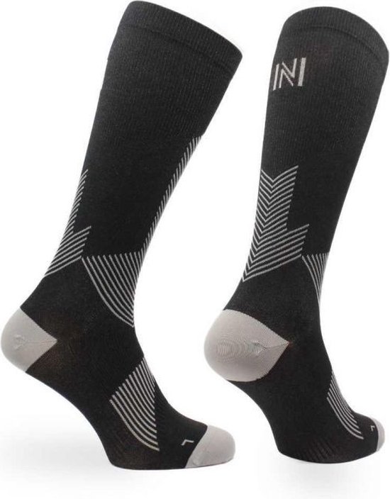 Norfolk Hardloopsokken - Compressie Sokken met Meryl Skinlife - Anti Bacterieel - Compressiekousen Hardlopen - Sportsokken - Zwart/Grijs - 39-42 - Valencia