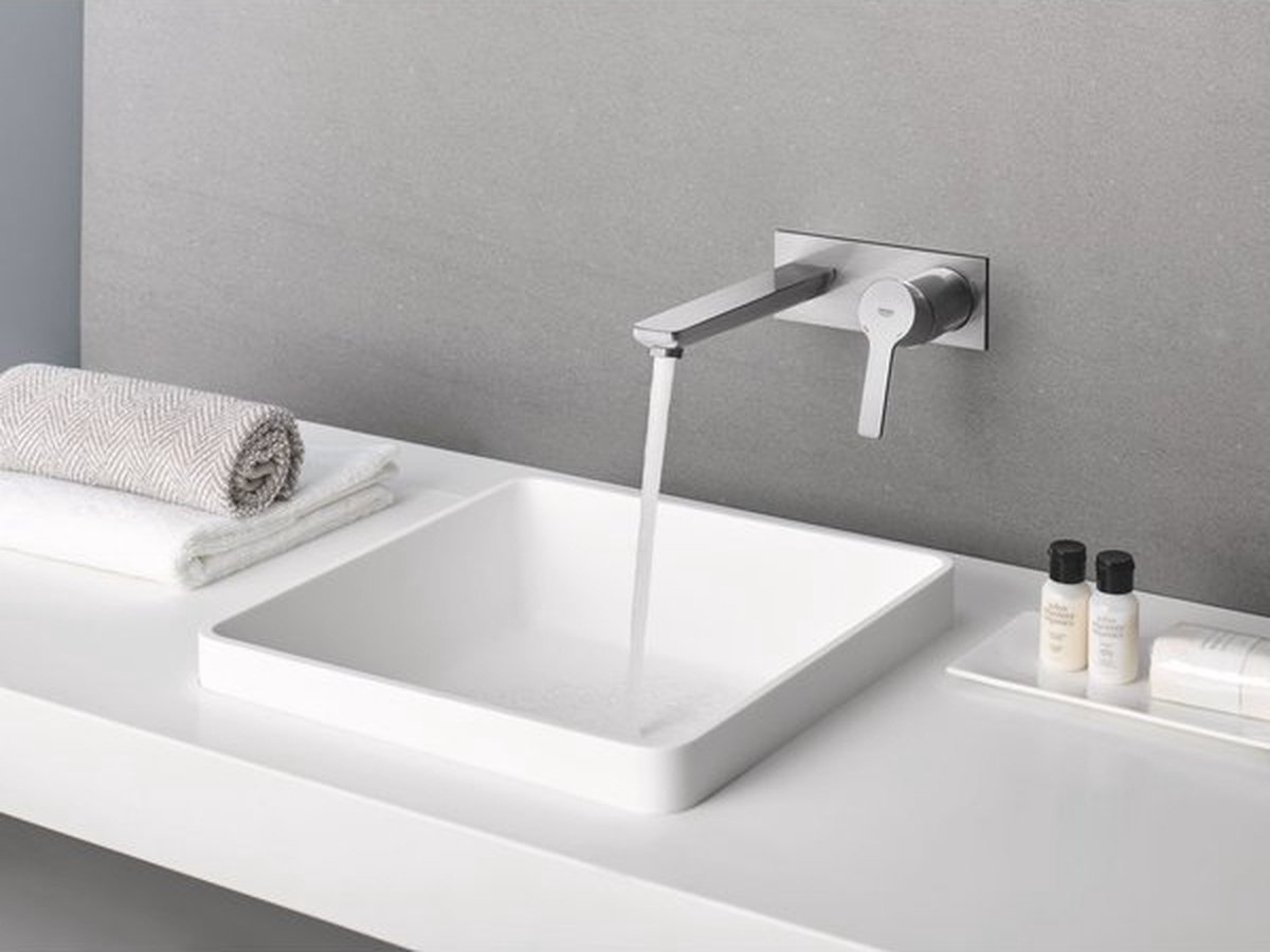 GROHE Lineare Tweegats Wastafelkraan L - Lange uitloop - Wandmontage - Supersteel