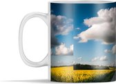 Mok - Wolken boven een geel veld - 350 ml - Beker