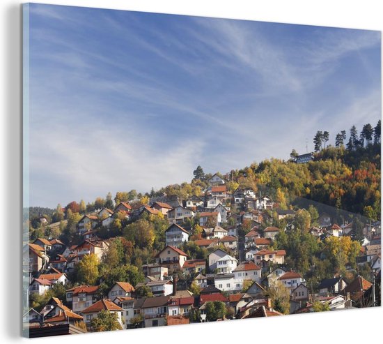 Glasschilderij - Woonwijk met bomen buiten de stad van Sarajevo Bosnië en Herzegovina - 30x20 cm - Acrylglas Schilderijen - Foto op Glas
