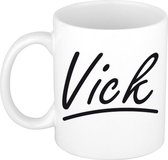 Vick naam cadeau mok / beker met sierlijke letters - Cadeau collega/ vaderdag/ verjaardag of persoonlijke voornaam mok werknemers