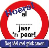 huldeschild ..jaar een paar karton 50 x 50 rood/wit