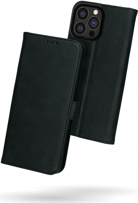 Zwarte lederen telefoonhoes, deels opengeklapt, met een magnetische sluiting. Toont de achterkant van de telefoon.