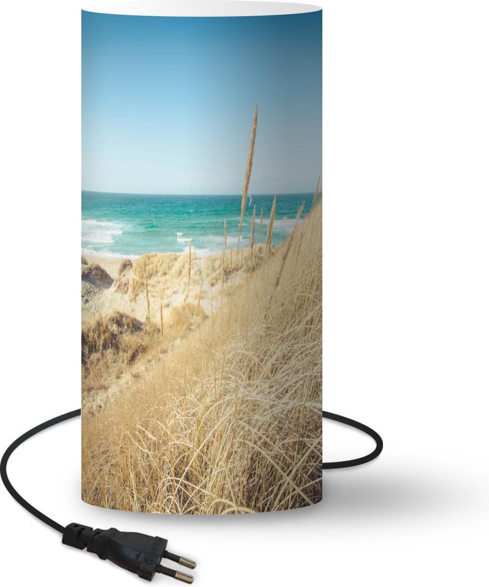 Lamp - Nachtlampje - Tafellamp slaapkamer - Strand - Duin - Noorwegen - 33 cm hoog - Ø15.9 cm - Inclusief LED lamp